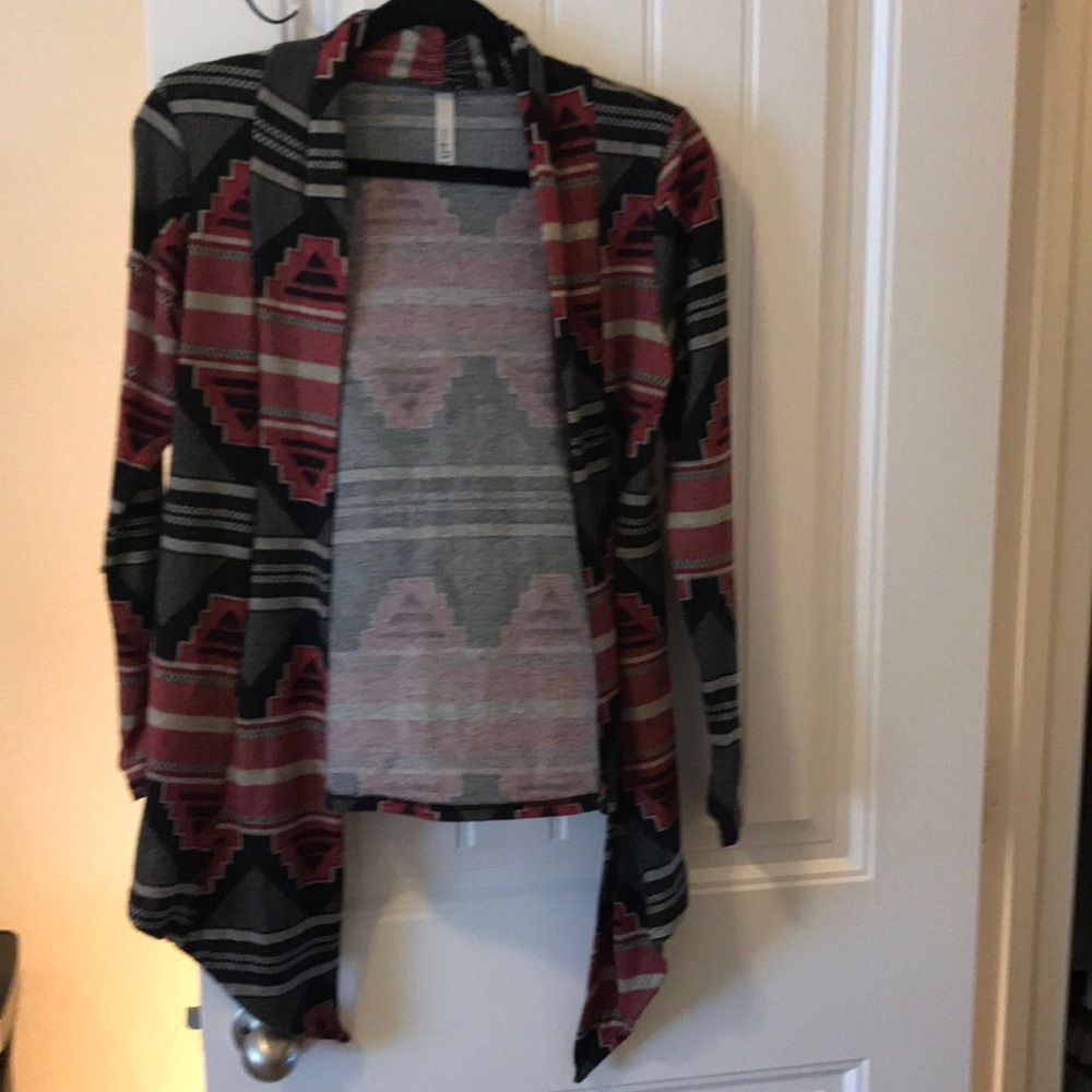 Aztec patterned cardigan - Picture 3 of 3